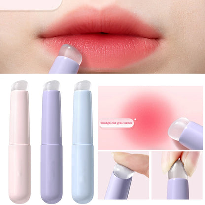 Soft Silicone Lip Brush With Dust Proof Cover Round Head Lipstick Applicator
